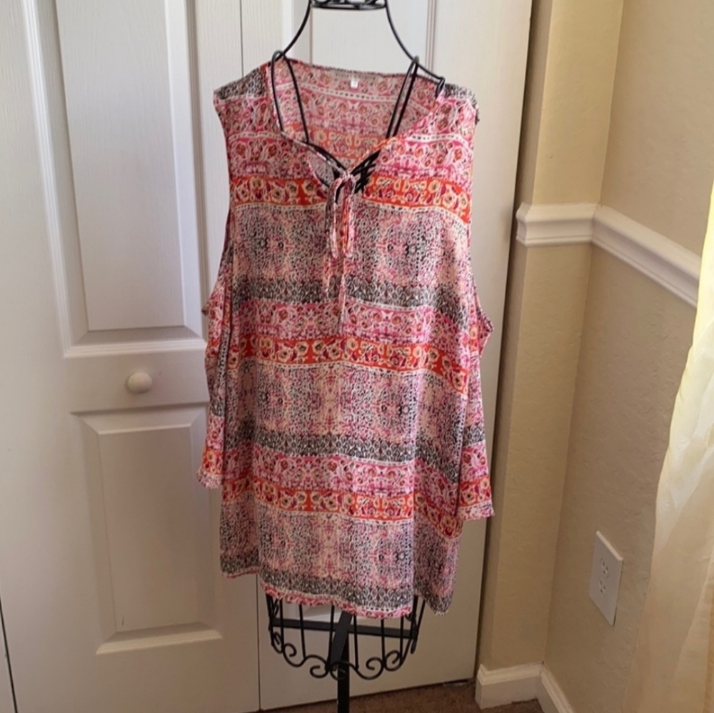 Violet & Claire top size 1X